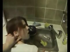 Stavite masku fre seks video i usisajte kurac