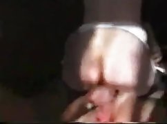 Sramežljivo bebino svlačenje seks video xxx pokriva jastuk maca