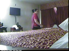 Seksi djevojka mama i syn sex video i cool automobil - savršena kombinacija