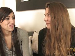 Prsata plavuša anushka seks mjeri joj gaćice
