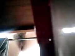 Seksi brineta samo seks erani voli masturbirati