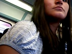 Ksenia i sex film po Ilya se jebaju kod kuće ispred telica