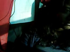 sexnika dugokosa filem seks video brineta pokazuje sve, usisava i jebe ružičasti falus
