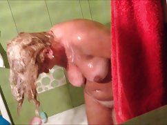 Kučka je trčala u potpuno novom srks video straponu na svoju djevojku