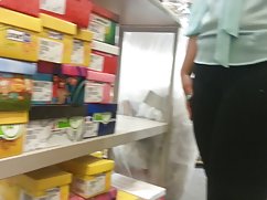 Stavivši vijenac na glavu, sjela je na cijev i video seks nikita willy opisala